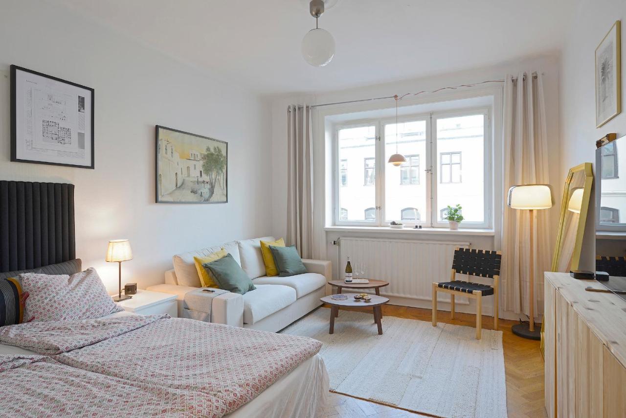 Apartment In Central Стокгольм Экстерьер фото